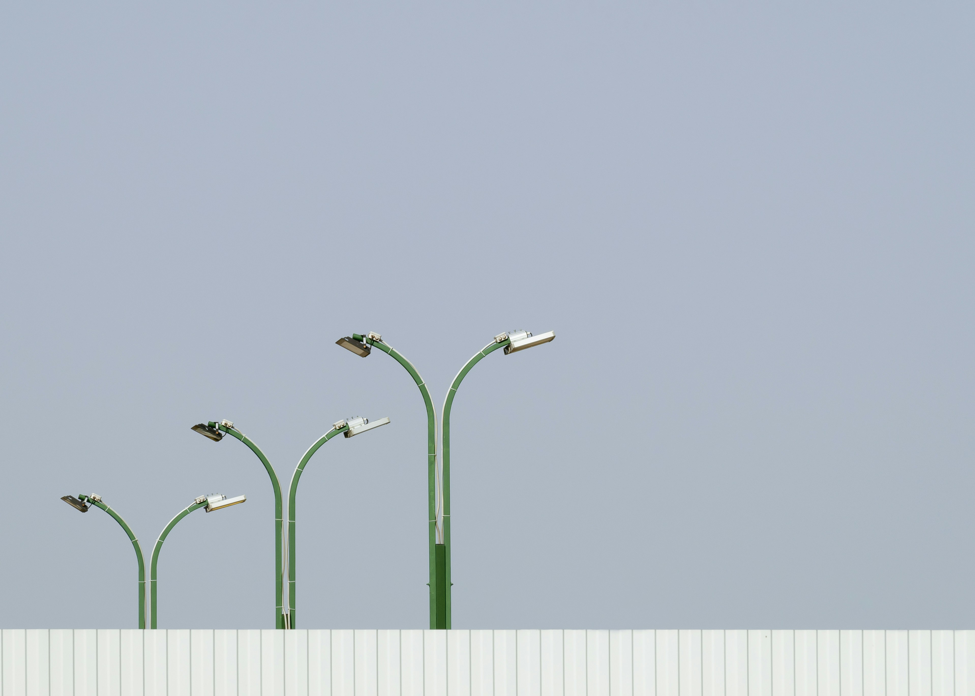 環境に配慮した生活を送る人々のイメージ